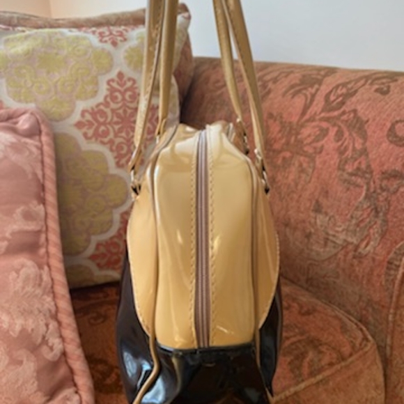 PURSE - Picture 2 of 3